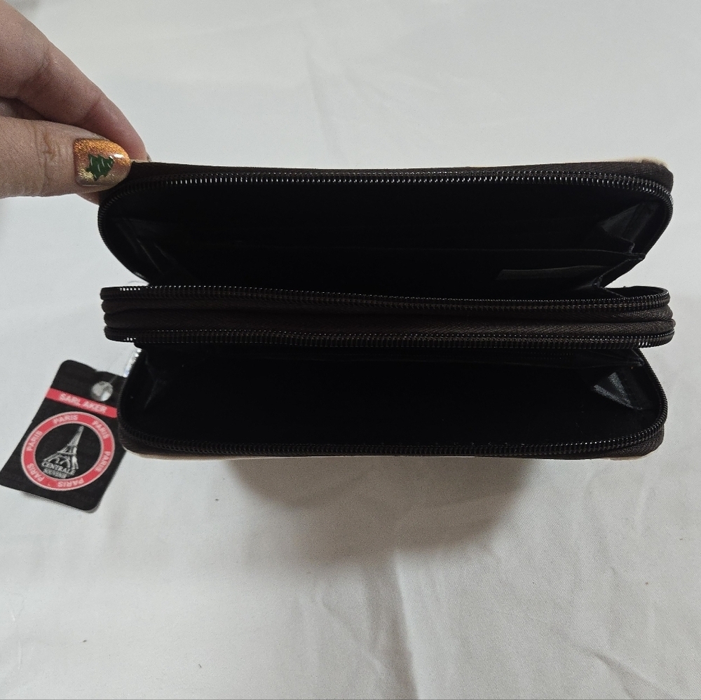 Paris Eiffel Tower Cream and Black Women's Wallet - Picture 4 of 4